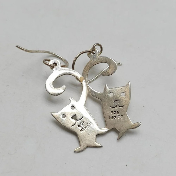 Sterling Silver Whimsical Cat Earrings 925 Mexico 2.77 Grams 1.5 Inches Long - Picture 3 of 5
